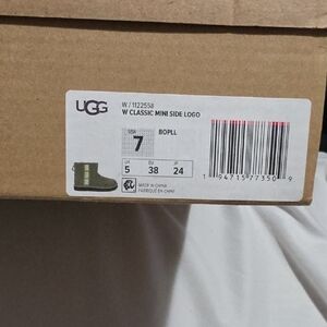 UGG Classic Mini Side Logo Boots in Olive